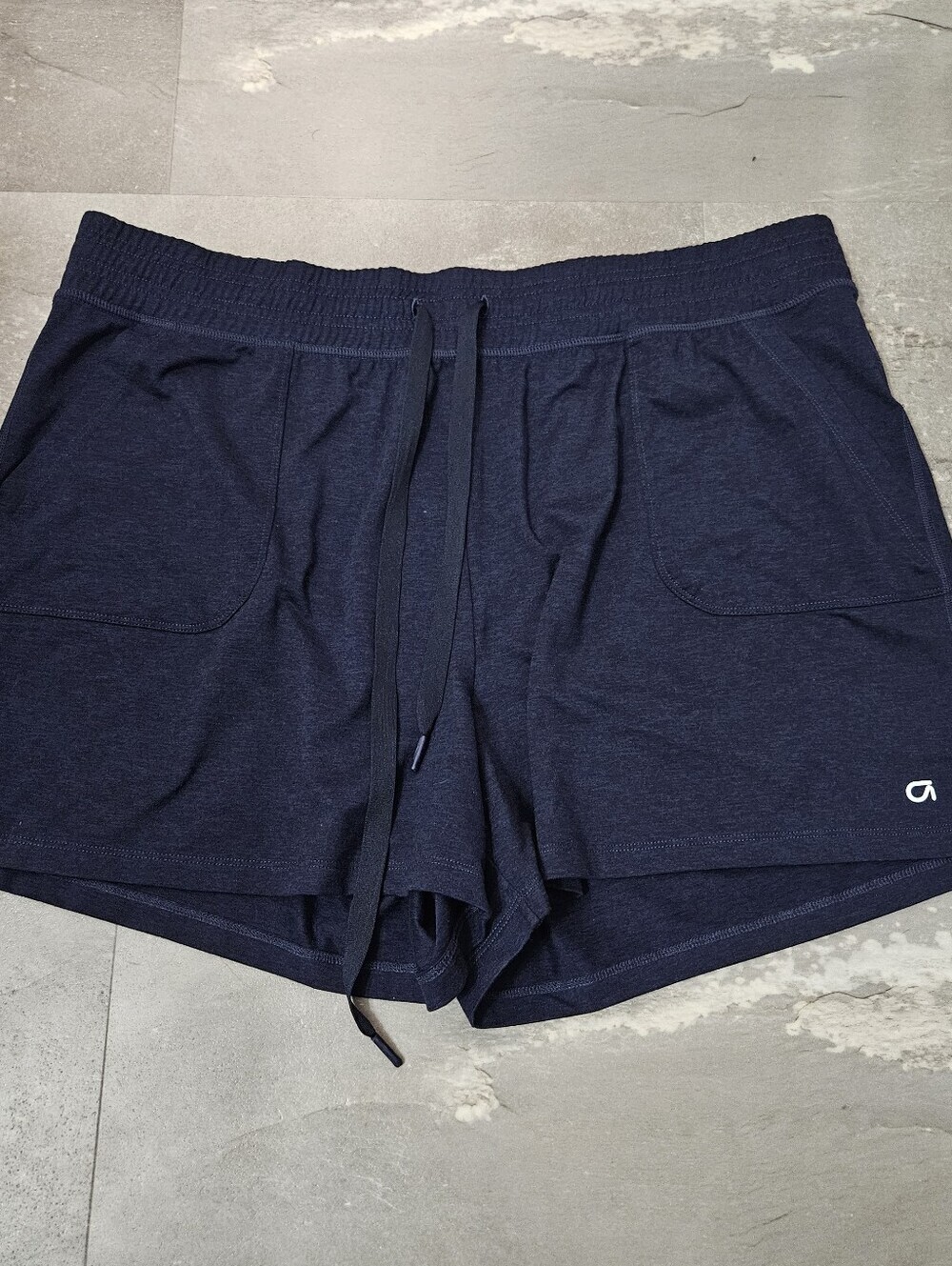 Gap Fit "Brushed Tech Jersey" Athletic Shorts. High Rise. Blue / black. XL, 4".